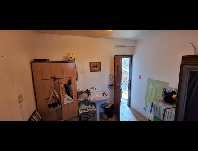 1 bed property to rent in RIDGEWAY